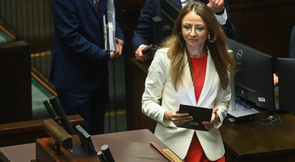 Rewolucja w Kodeksie Pracy! Umowy zlecenie wliczane do stażu – Co to oznacza dla Ciebie?